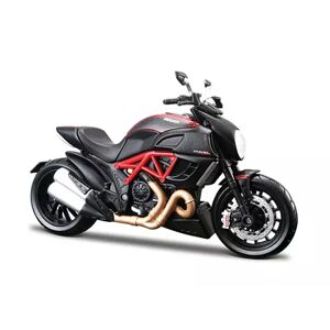 Maisto 1:12 AL Motocykl - Ducati Diavel Carbon